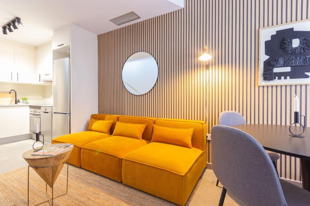 Duplex With Terrace Near Bcn Apartment ตาราสซา ภายนอก รูปภาพ