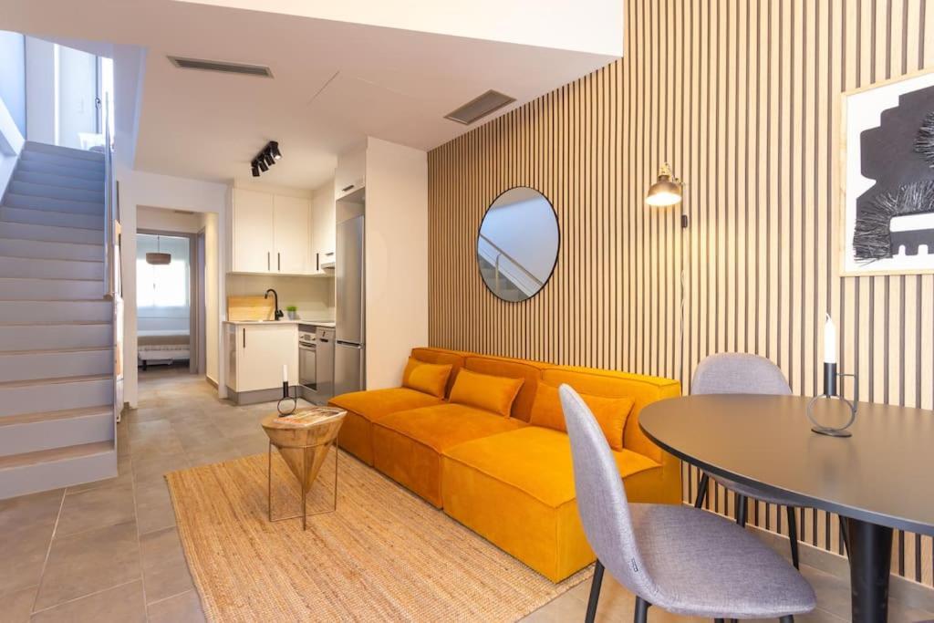 Duplex With Terrace Near Bcn Apartment ตาราสซา ภายนอก รูปภาพ