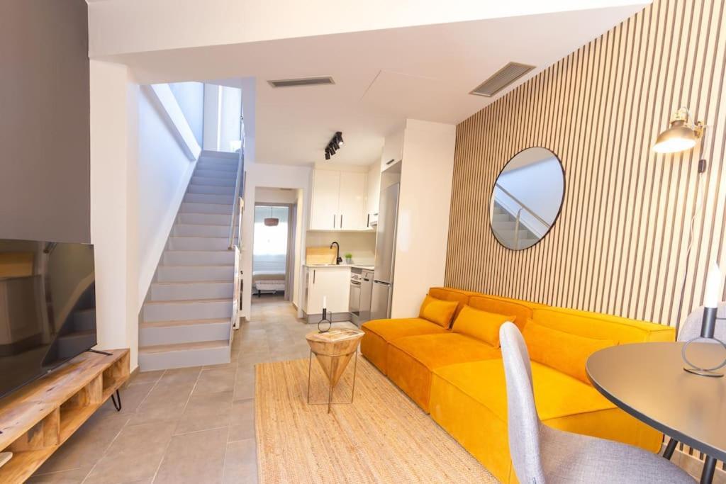Duplex With Terrace Near Bcn Apartment ตาราสซา ภายนอก รูปภาพ